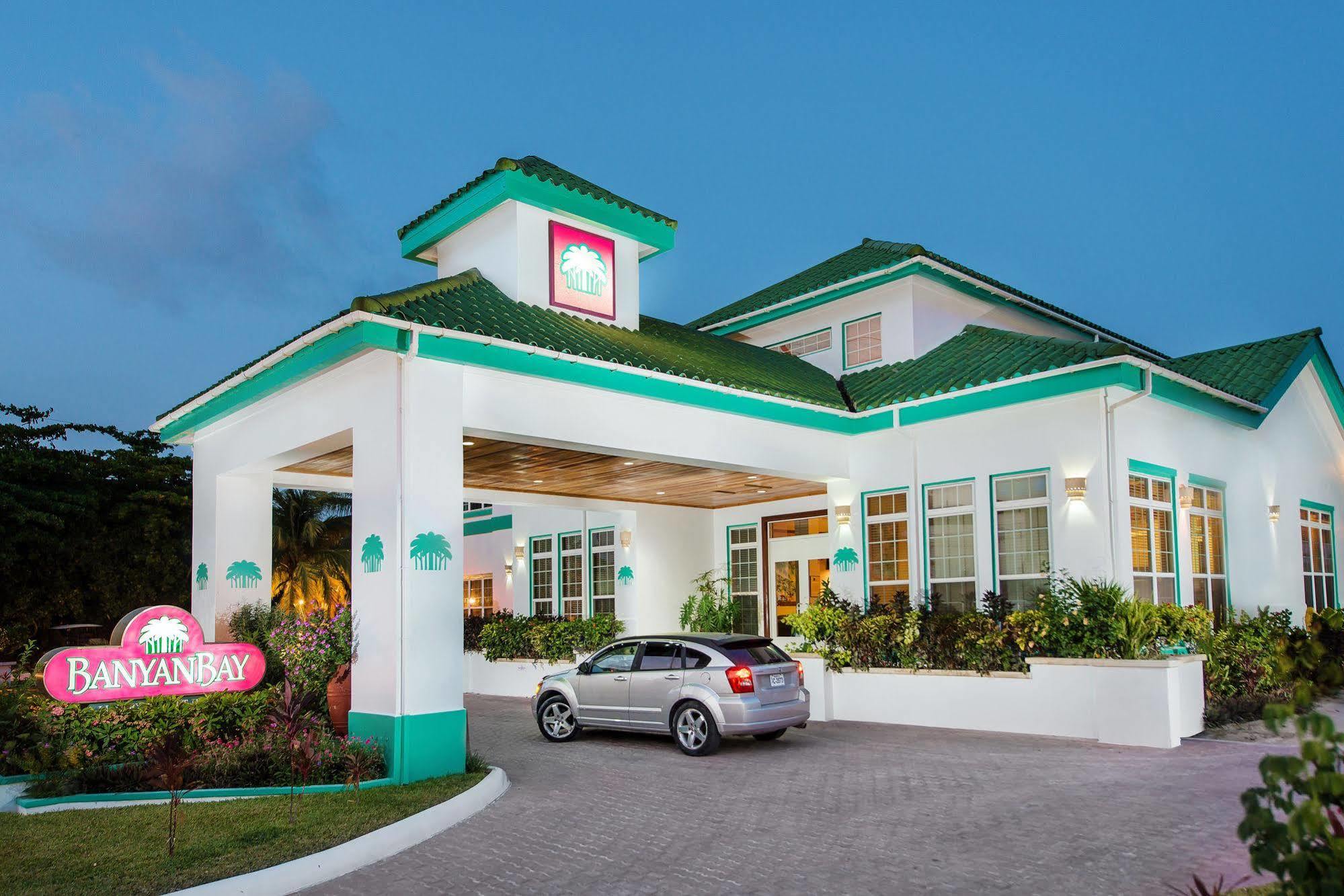 Banyan Bay Suites San Pedro  Exterior photo